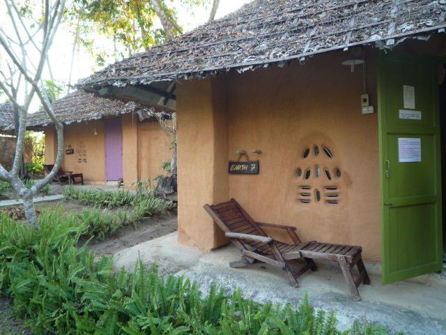 Amy'S Earth House Hotel Pai Exterior photo